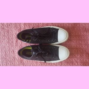 Women's Black Converse Chuck Taylors II with Lunarlon 8.5